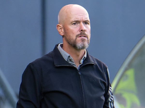 Erik ten Hag Puji Transfer Jorrel Hato, Sebut Chelsea Pesaing Juara